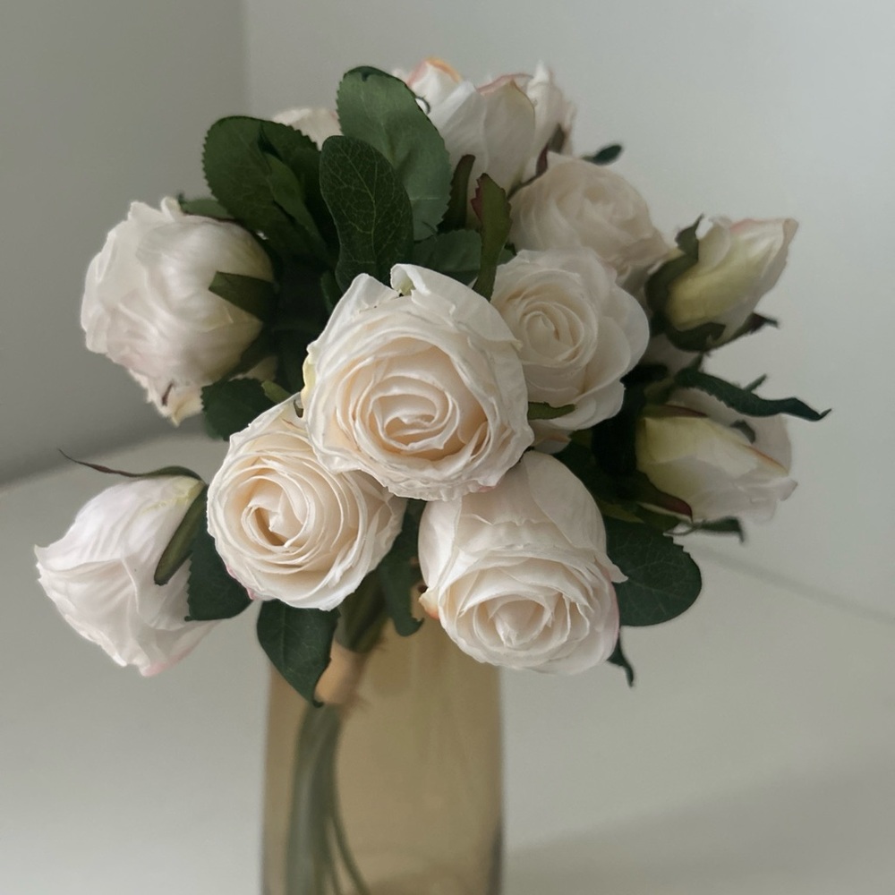 Elegant Faux Ivory Rose Bouquet Home Decor Stems Only -12 stems/24 buds NEW - Picture 4 of 14